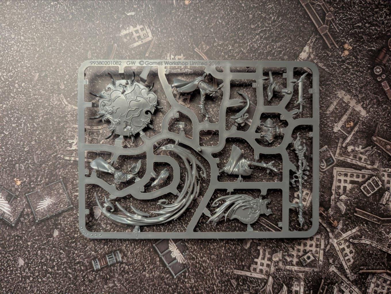 Warhammer Age of Sigmar: Magister on Disc of Tzeentch NOS, Hobby en Vrije tijd, Ophalen of Verzenden, Nieuw, Warhammer, Figuurtje(s)