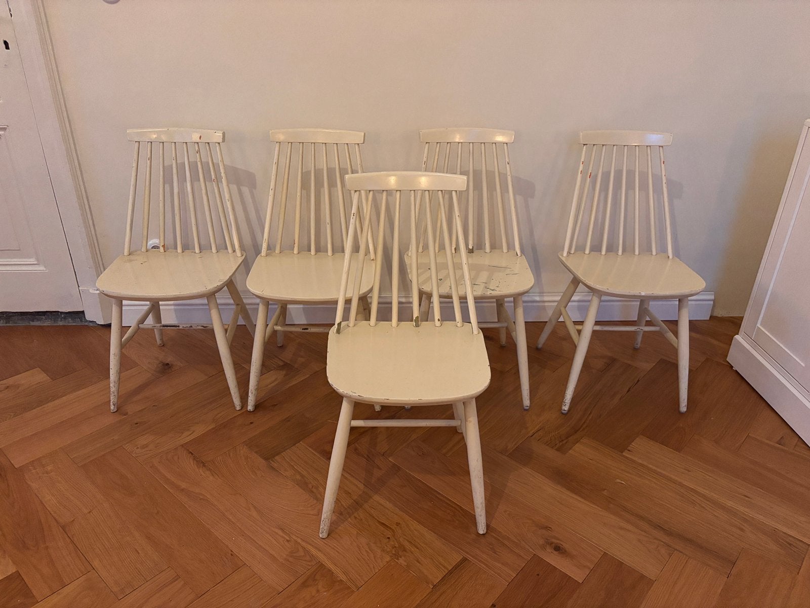 Thonet Spindle stoelen door ZPM Radonsko, Ophalen