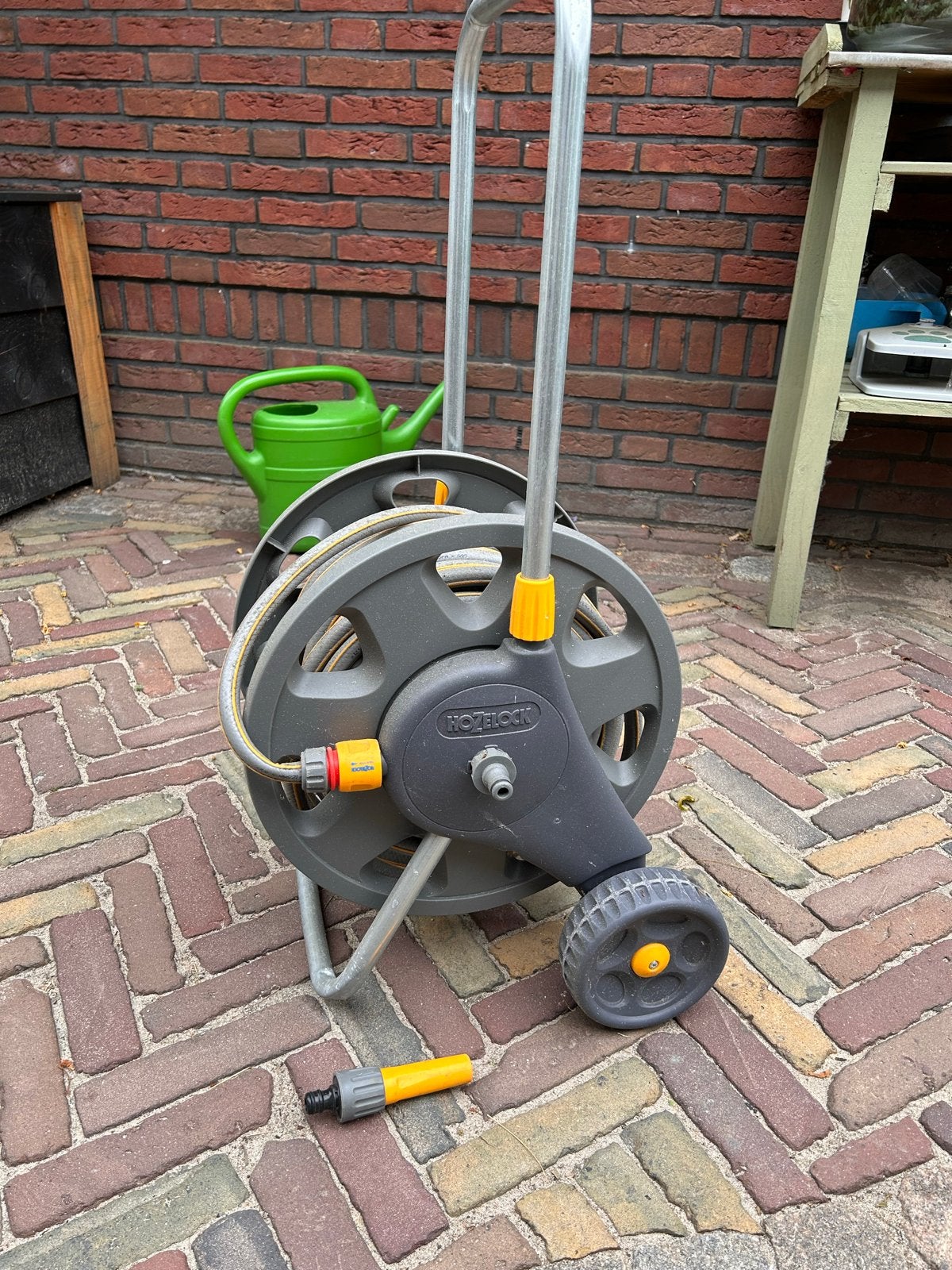 Hozelock  Handige Haspel op Wielen met 25 meter slang, Ophalen, Gebruikt, Tuinslanghaspel