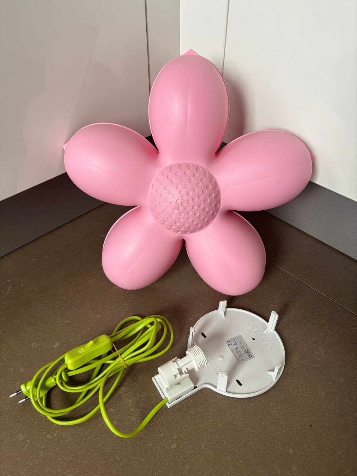 Ikea smila blomma roze bloem wandlamp met schakelaar, Ophalen of Verzenden, Zo goed als nieuw