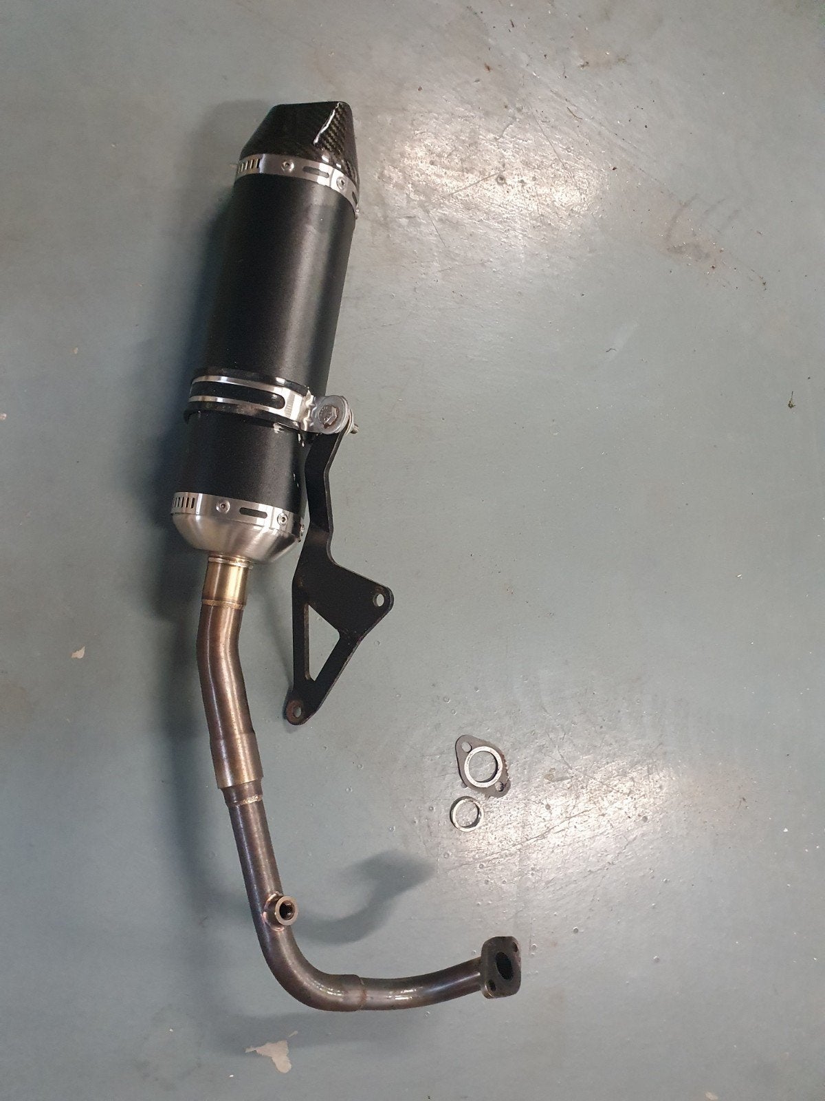 Uitlaat met demper voor motorfiets/ scooter, Ophalen of Verzenden, Gebruikt, Uitlaat
