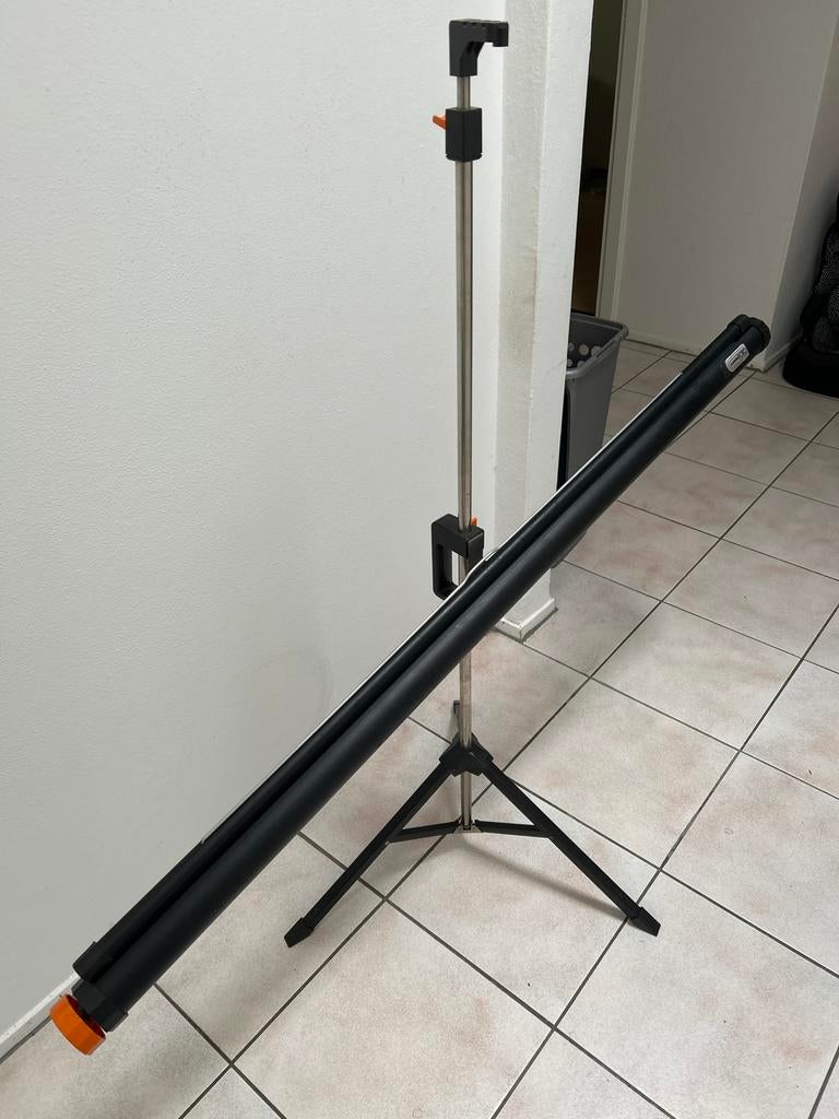 Draagbaar projectiescherm met statief 115cm x 115cm, Audio, Tv en Foto, Projectieschermen, Ophalen, Handmatig, Zo goed als nieuw