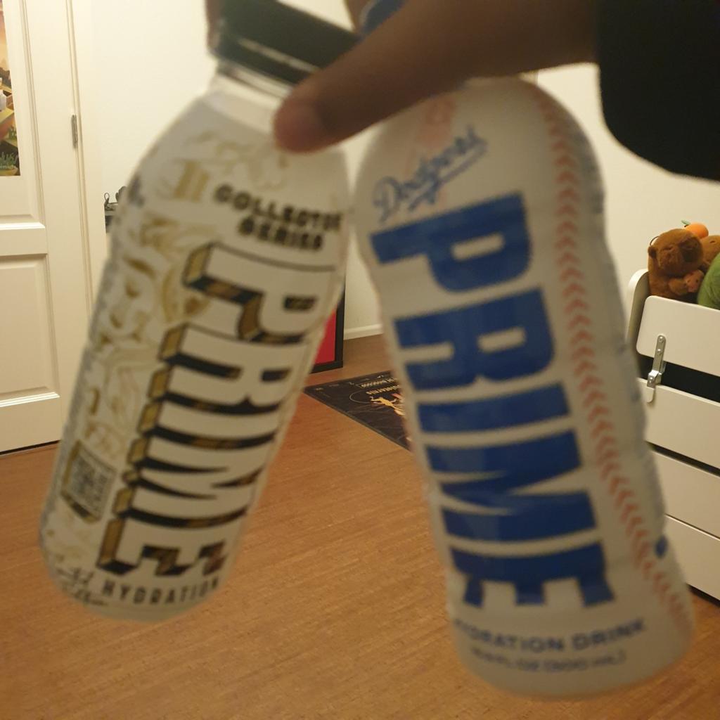2 lege prime flessen, Ophalen