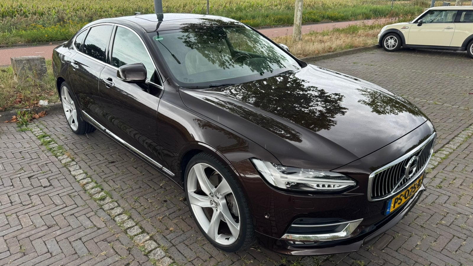 S90 T5 Inscription Polestar Pack 21” B&W Massage HUD Pilot, Dealer onderhouden, 15 km/l, 1800 kg, 4 cilinders
