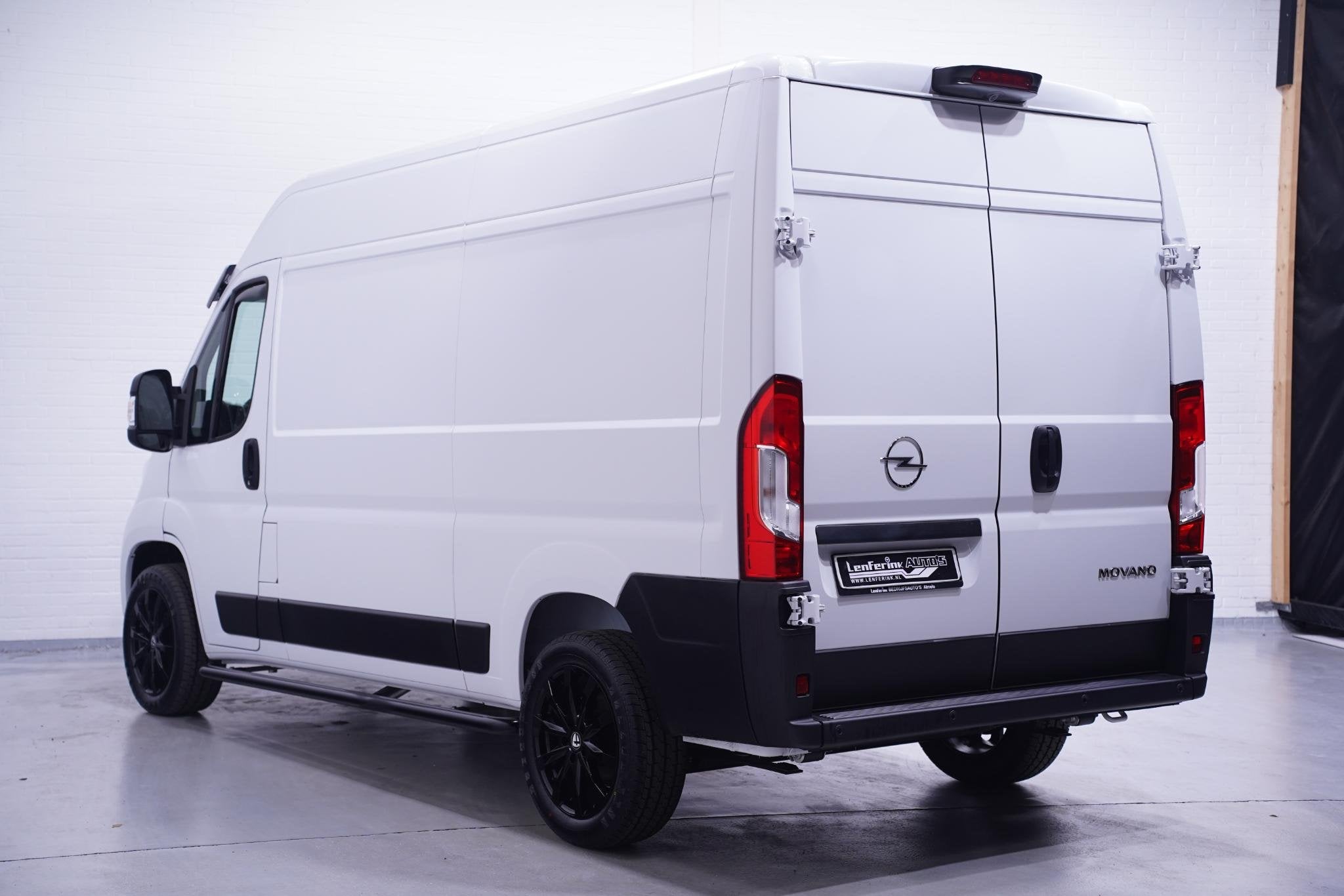 Opel Movano 2.2D 140 pk L2H2 White&Black Edition Navi 18" LM, Auto's, Voorwielaandrijving, Stof, Gebruikt, 4 cilinders