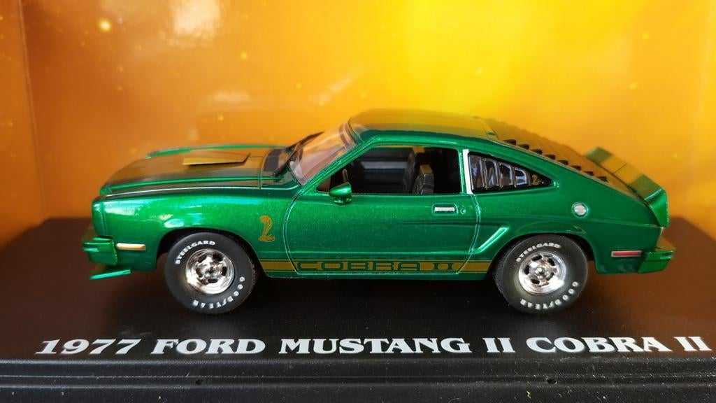 Ford Mustang 2 Cobra 2 1977 1:43 Greenlight Pol, Hobby en Vrije tijd, Modelauto's | 1:43, Overige merken, Auto, Verzenden, .