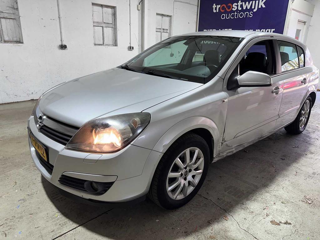 Opel - Astra - 1.6 Cosmo - 07-PK-LZ- 2004, Auto's, Voorwielaandrijving, 15 km/l, Gebruikt, 4 cilinders