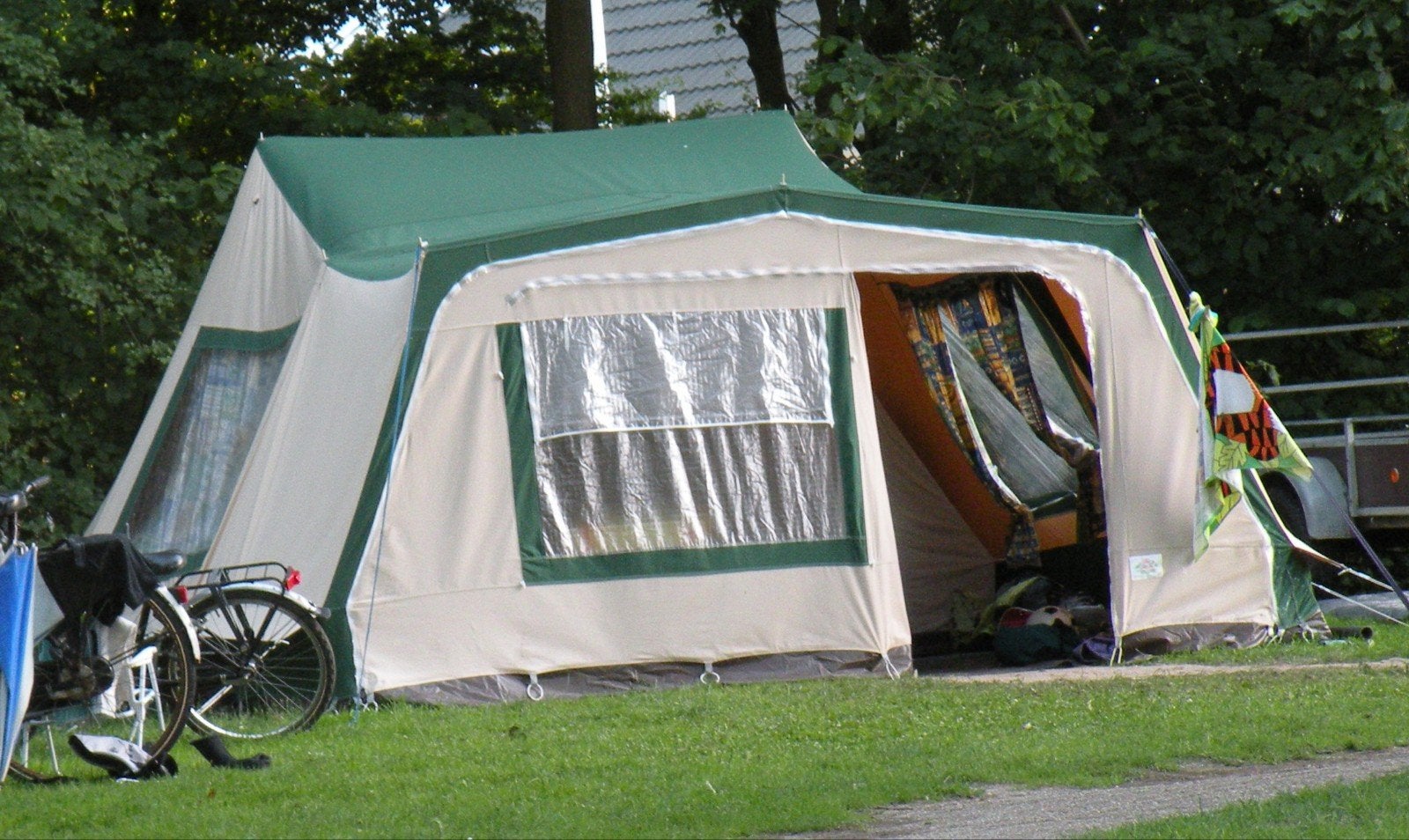 Bungalo tent, Ophalen, Gebruikt