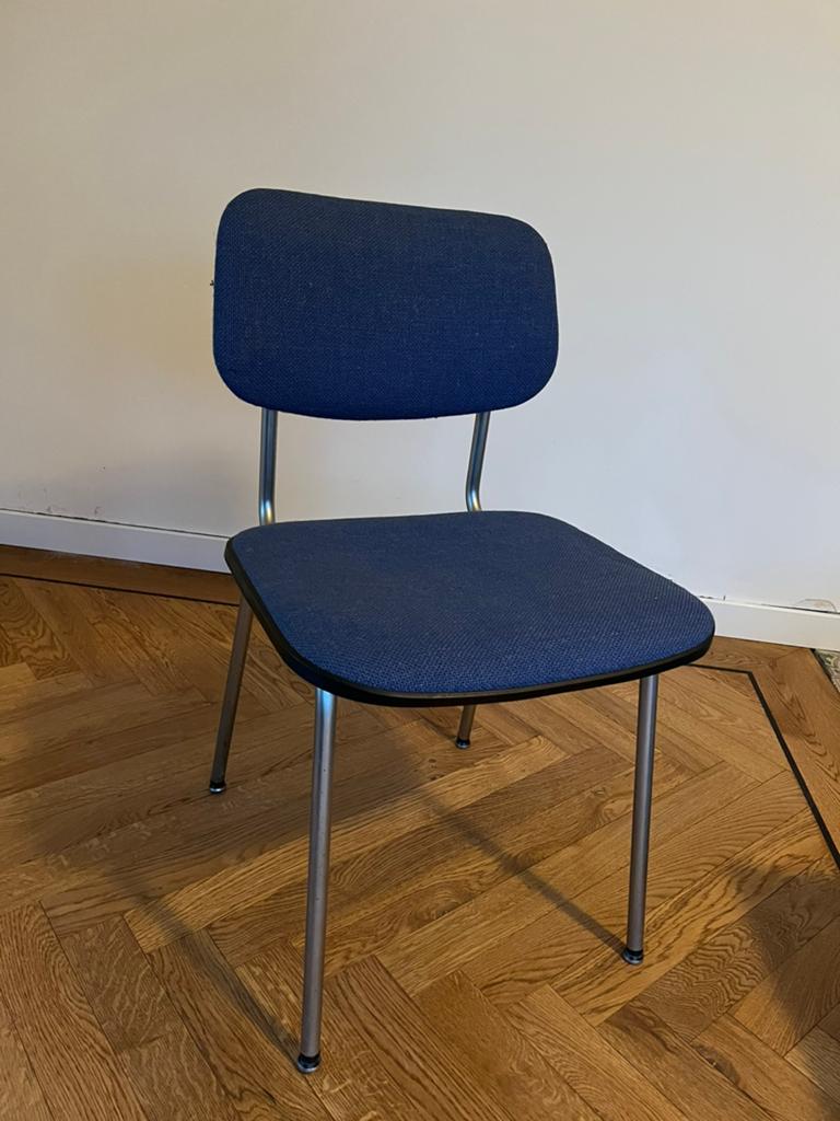 Originele Gispen 1231 stoel - goede staat, Huis en Inrichting, Stoelen, Ophalen, Gebruikt, Blauw, Stof