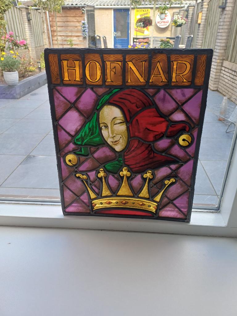 Oude glas in lood Hofnar reclame gebrandschilderd, Verzamelen, Merken en Reclamevoorwerpen, Ophalen, Zo goed als nieuw, Reclamebord