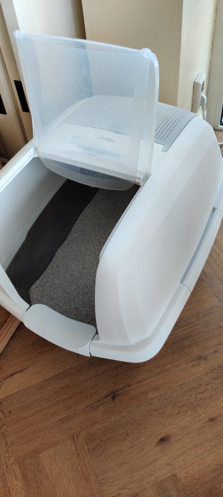 Grote kattenbak, Ophalen, Zo goed als nieuw, Gesloten