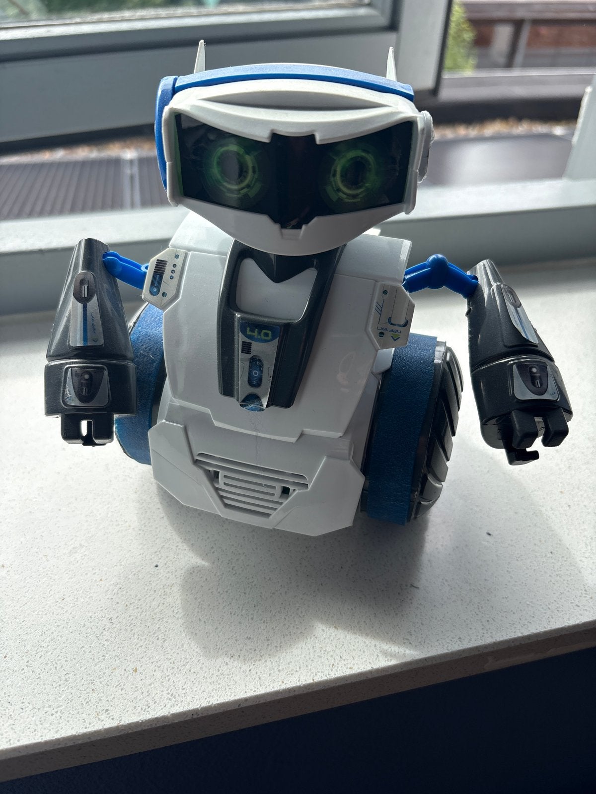 Interactieve robot met beweging en geluid, Ophalen, Gebruikt, Jongen of Meisje