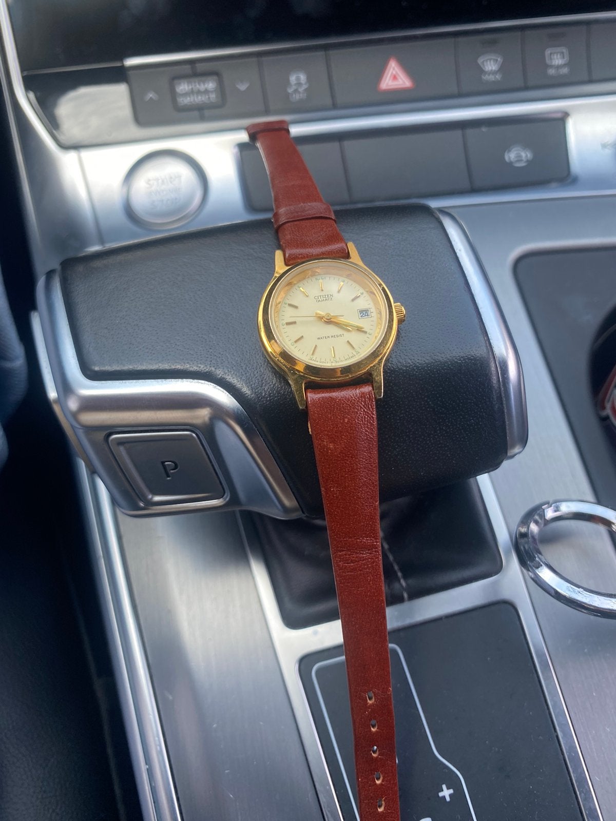 Mooie dames citizen horloge goud loopt goed, Sieraden, Tassen en Uiterlijk, Antieke sieraden, Ophalen, Goud, Ring