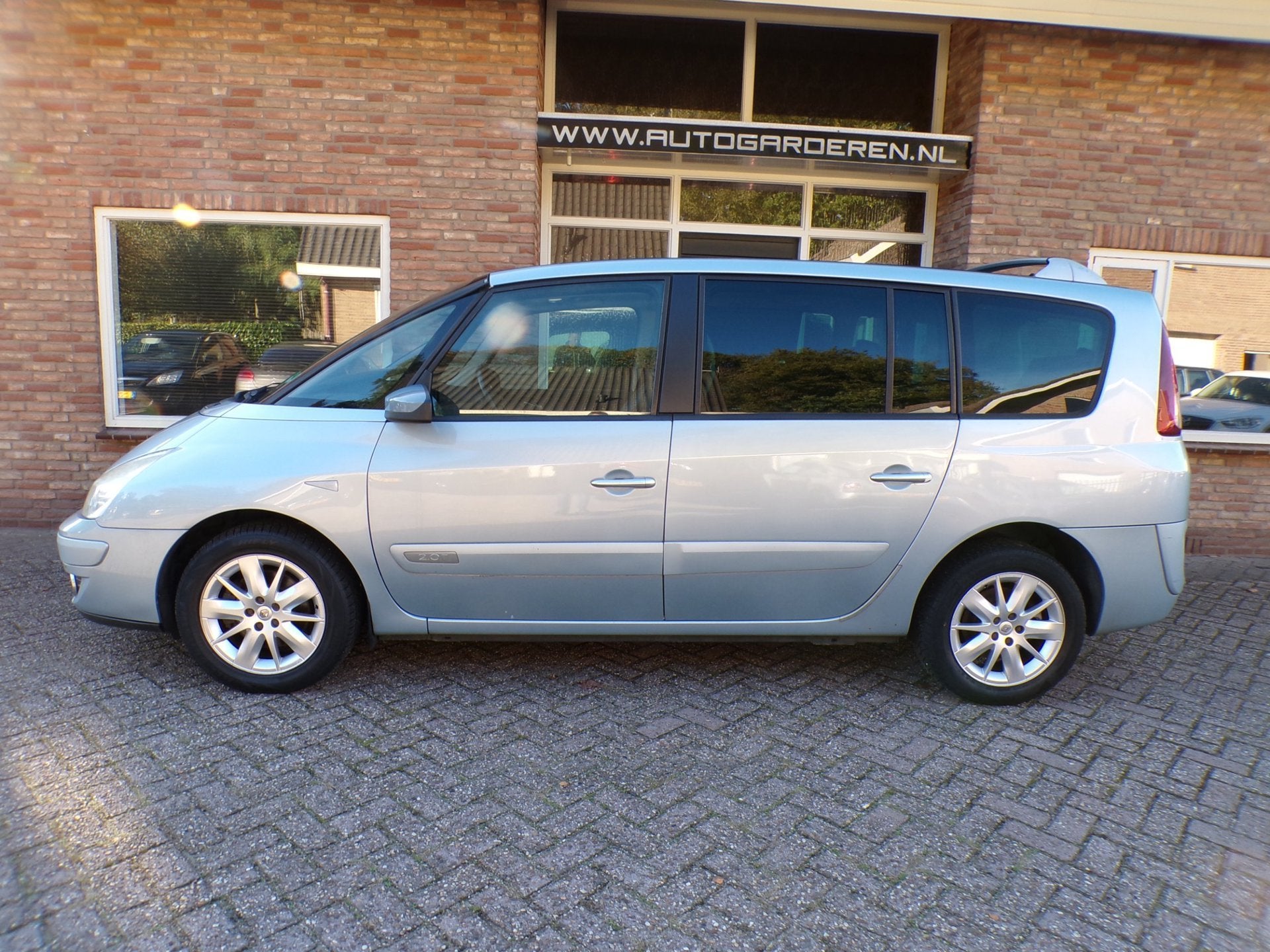 Renault Grand Espace 2.0T Dynamique LPG G3, Auto's, 1998 cc, Zwart, 4 cilinders, 2000 kg