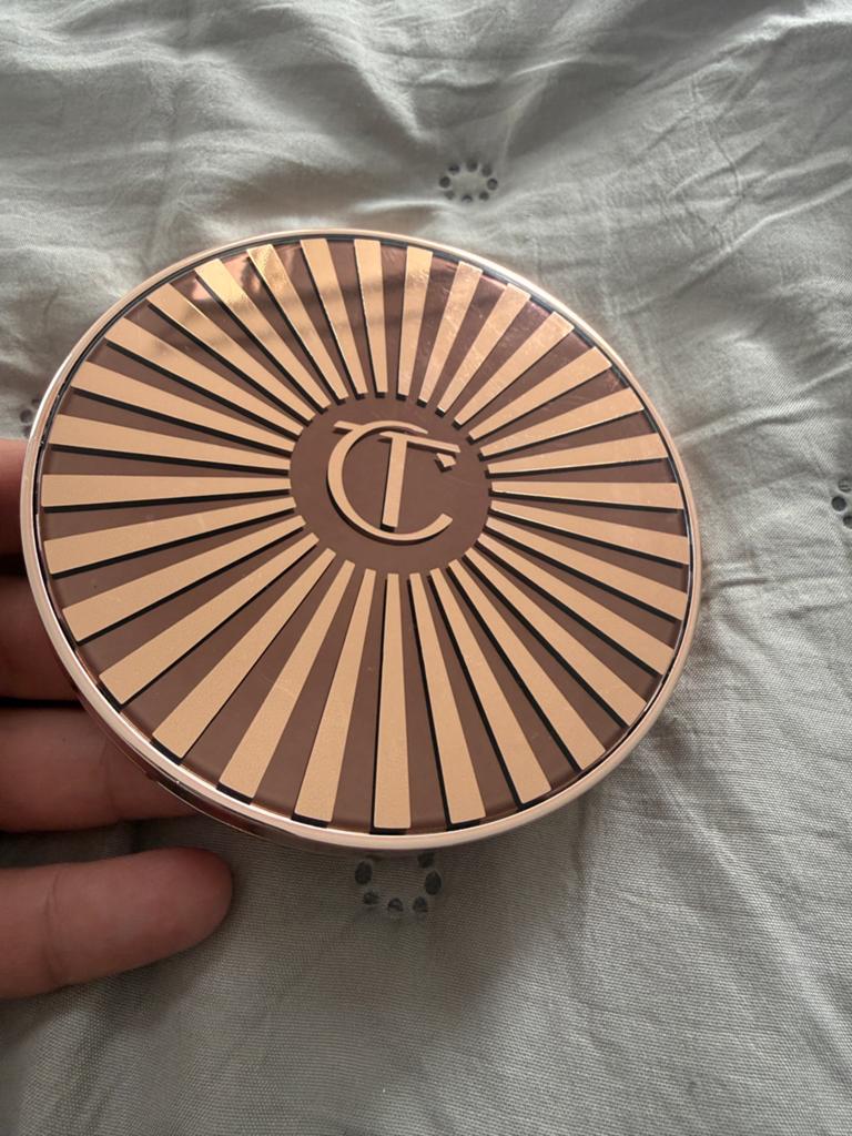 Charlotte tilbury bronzer, Sieraden, Tassen en Uiterlijk, Uiterlijk | Cosmetica en Make-up, Ophalen of Verzenden, Zo goed als nieuw