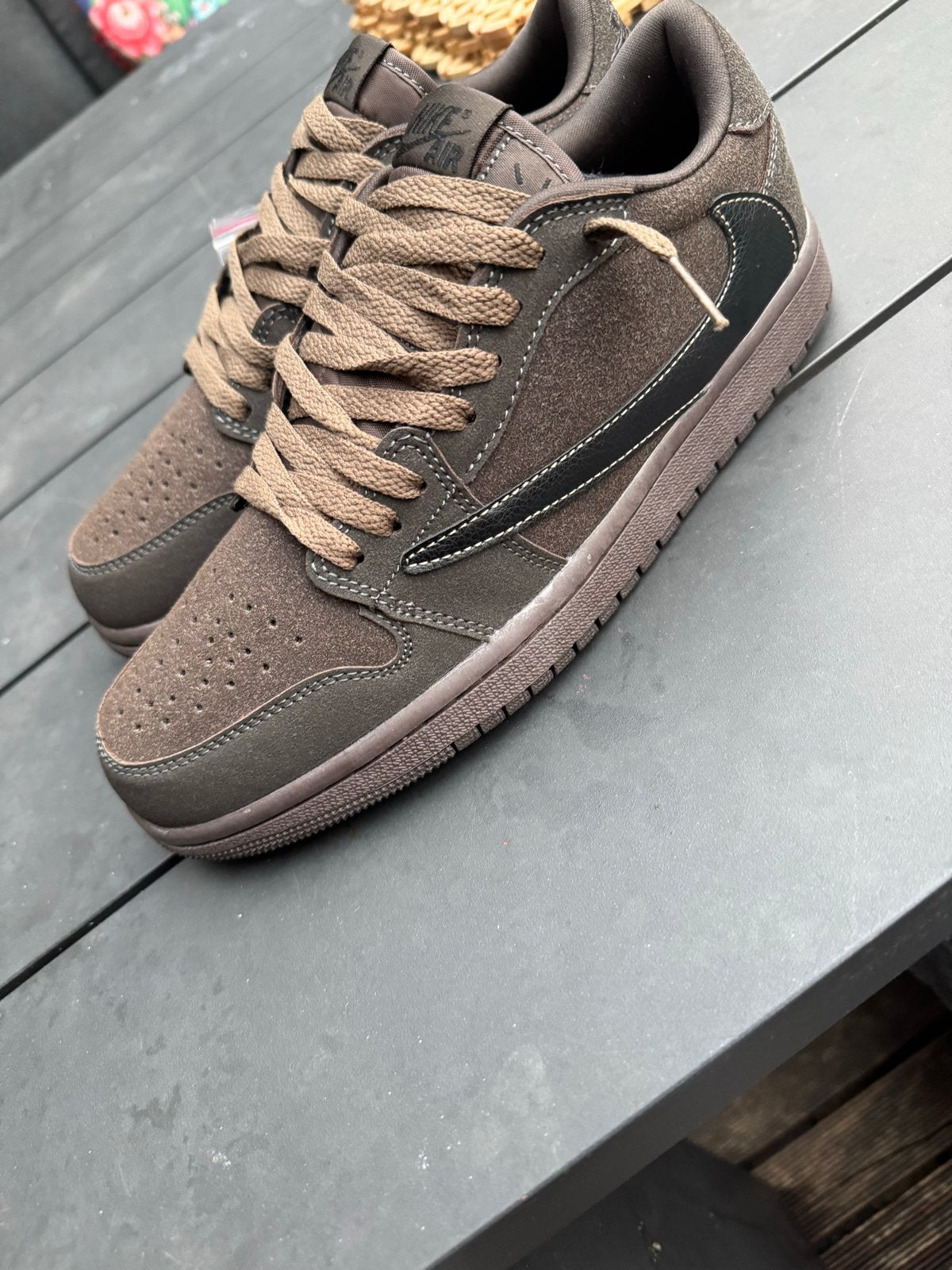 Nike Travis Scott Jordan 1 Low Reverse Mocha, Ophalen, Nieuw, Bruin, Sneakers of Gympen