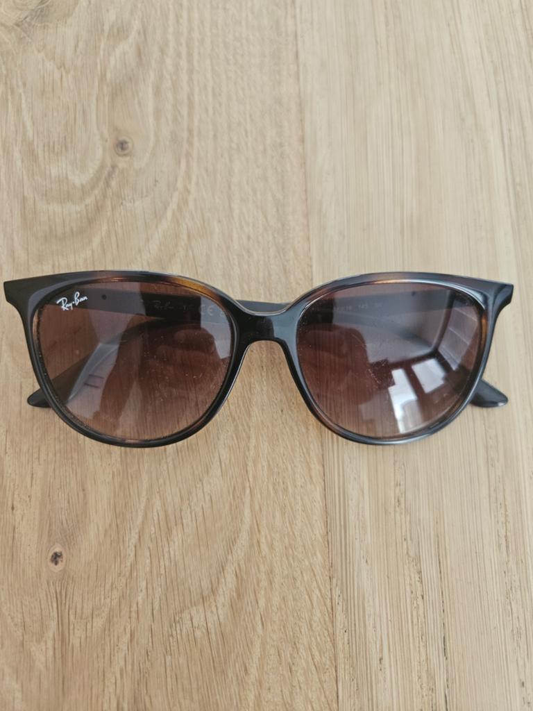 Ray Ban zonnebril incl etui, Gebruikt, Zonnebril, Bruin, Ophalen of Verzenden