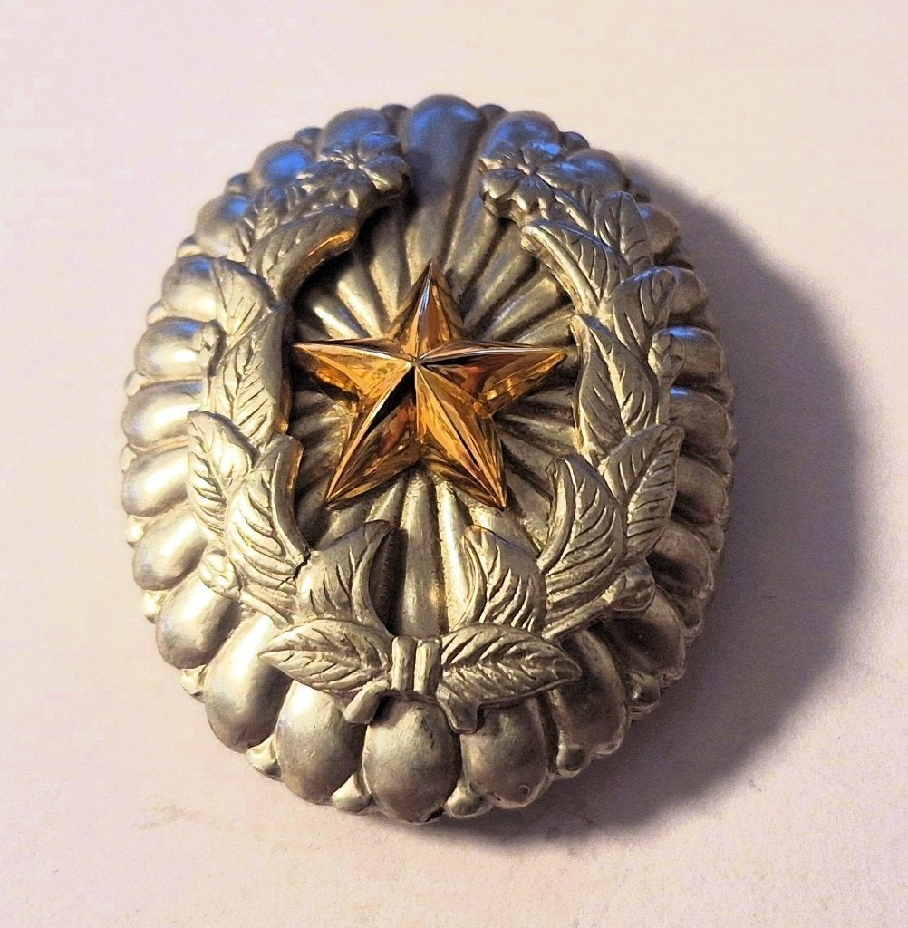 Japanese Officer's Badge!, Antiek en Kunst, Kunst | Niet-Westerse kunst, Sieraad, Natuurlijk materiaal, Ophalen of Verzenden, Japan