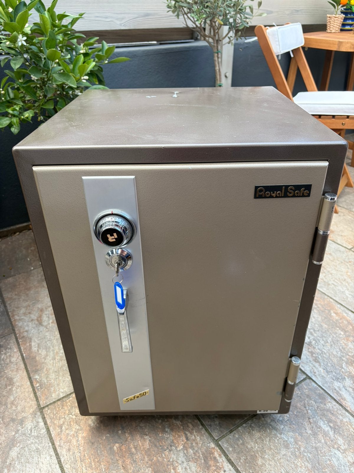 Inbraakwerende en 2 uur brandwerende Royal Safe R20 kluis, Huis en Inrichting, Brandblussers en Brandkasten, Ophalen, Zo goed als nieuw