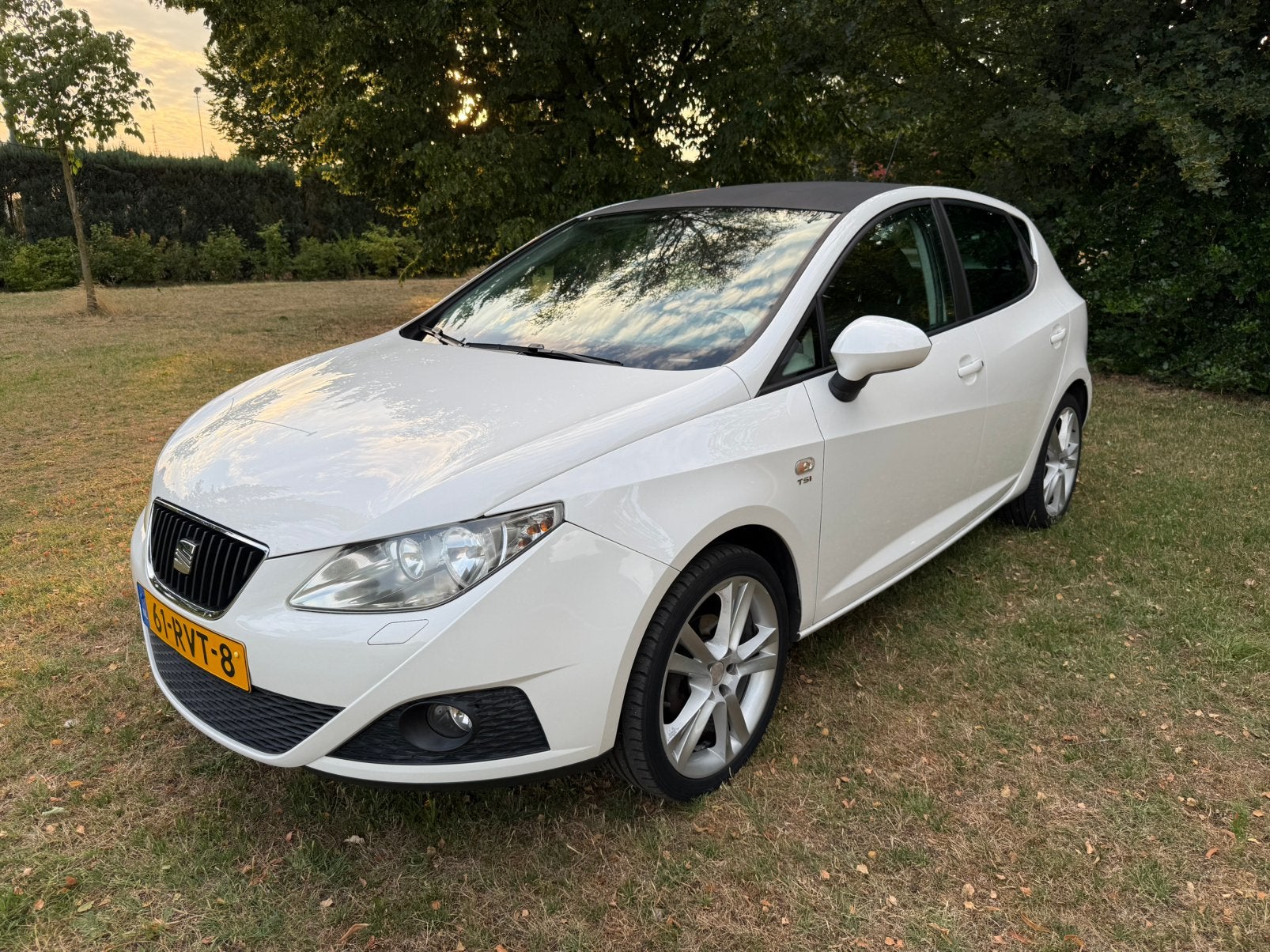 Seat Ibiza Sport 1.2 TSI TOPSTAAT|LEDER|STOELVW|CRUISE|DSG, Auto's, Seat, 40 €/maand, Zwart, 4 cilinders, 1200 kg
