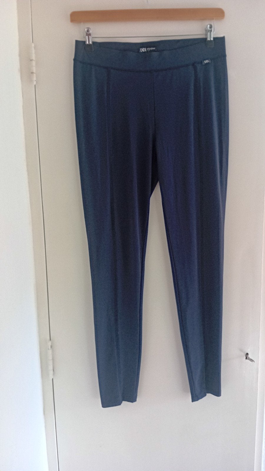 Didi travel legging donkerblauw 40, Kleding | Dames, Legging, Blauw, Ophalen of Verzenden, Zo goed als nieuw
