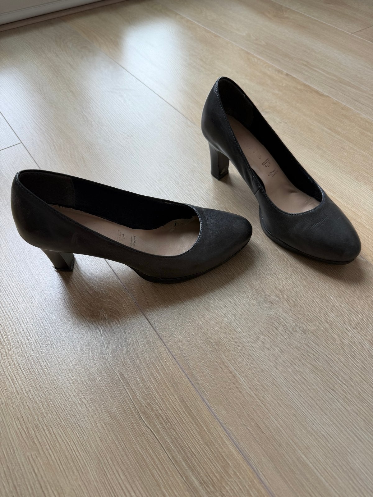 Tamaris pumps donkerblauw maat 38, Pumps, Gedragen, Verzenden, Blauw