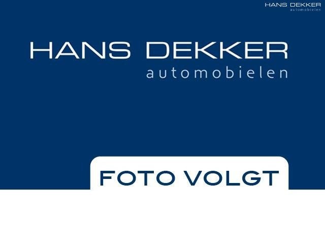 BMW 1 Serie 118i, Auto's, Gebruikt, Zwart, Bedrijf, 650 kg