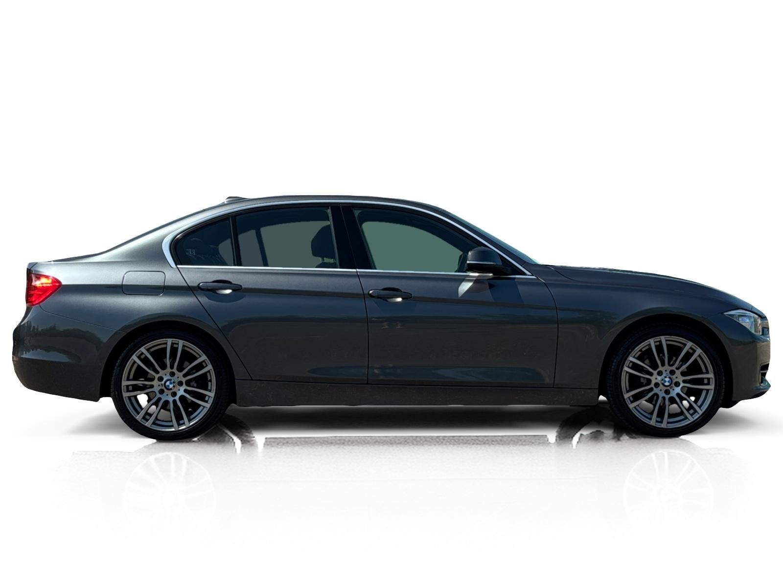 BMW 3-serie 316i High Executive ✅ Xenon ✅ Sportstoelen, Auto's, Automaat, Gebruikt, Euro 6, 4 cilinders