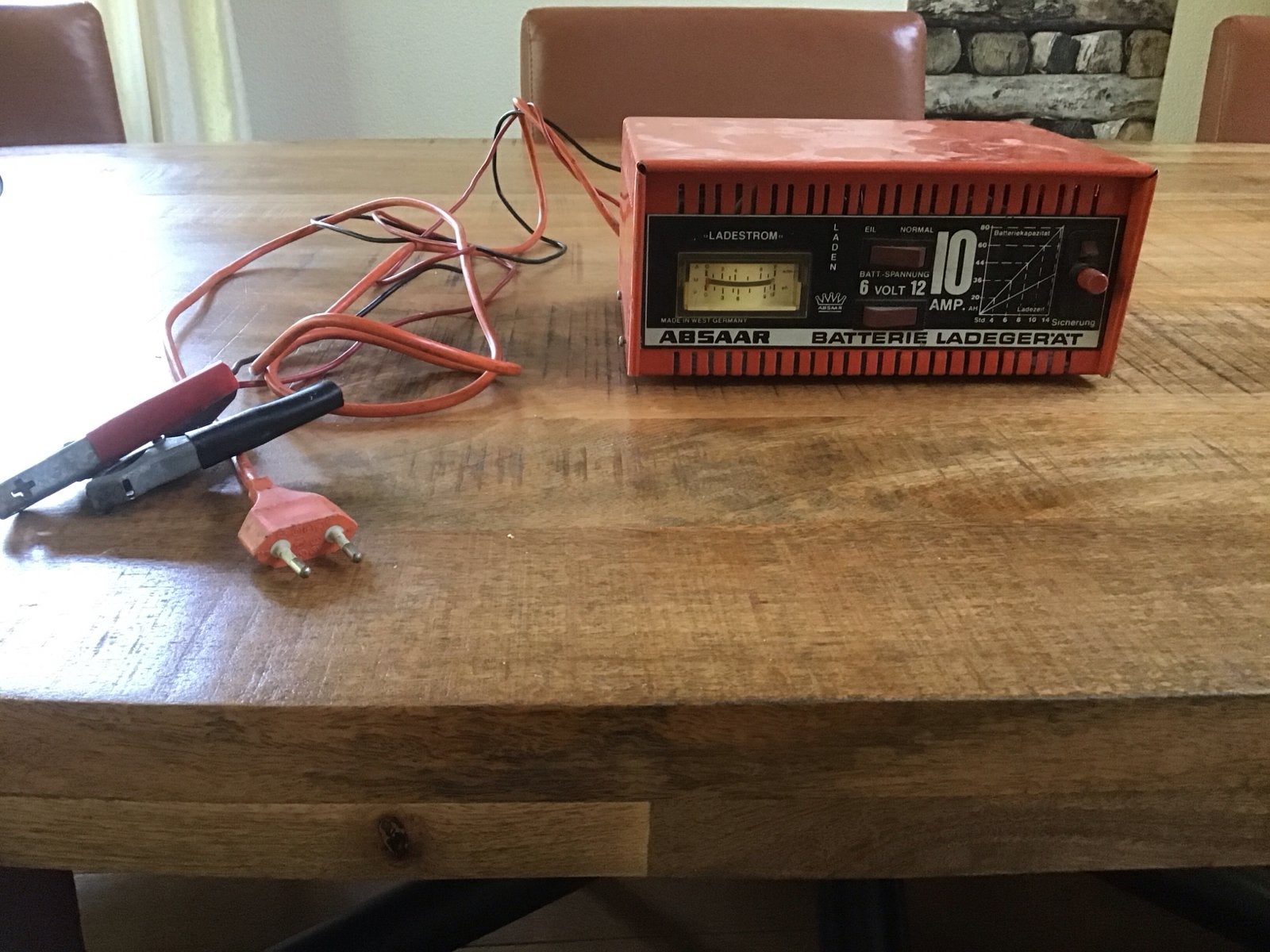 Absaar acculader 6V/12V 10 Ampère, Ophalen, Gebruikt
