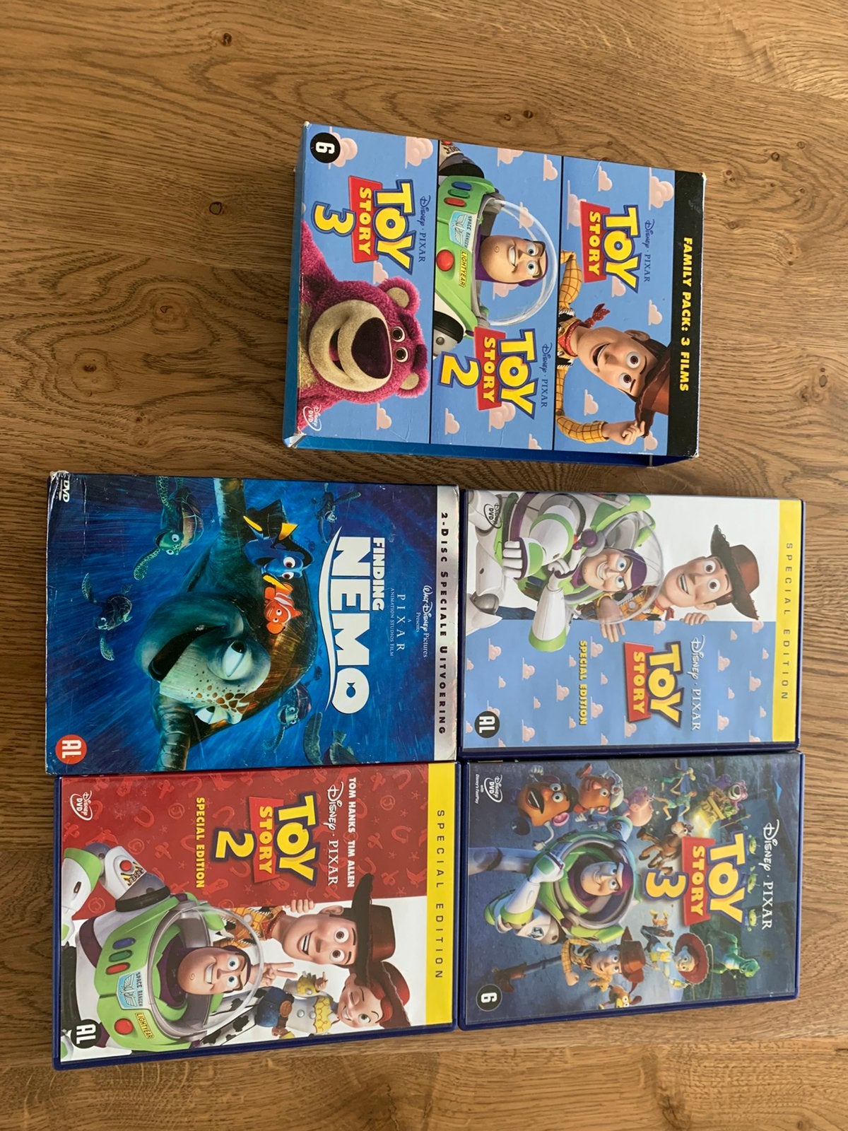 DVD’s Finding Nemo en Toy Story 1, 2 en 3, Alle leeftijden, Ophalen, Zo goed als nieuw