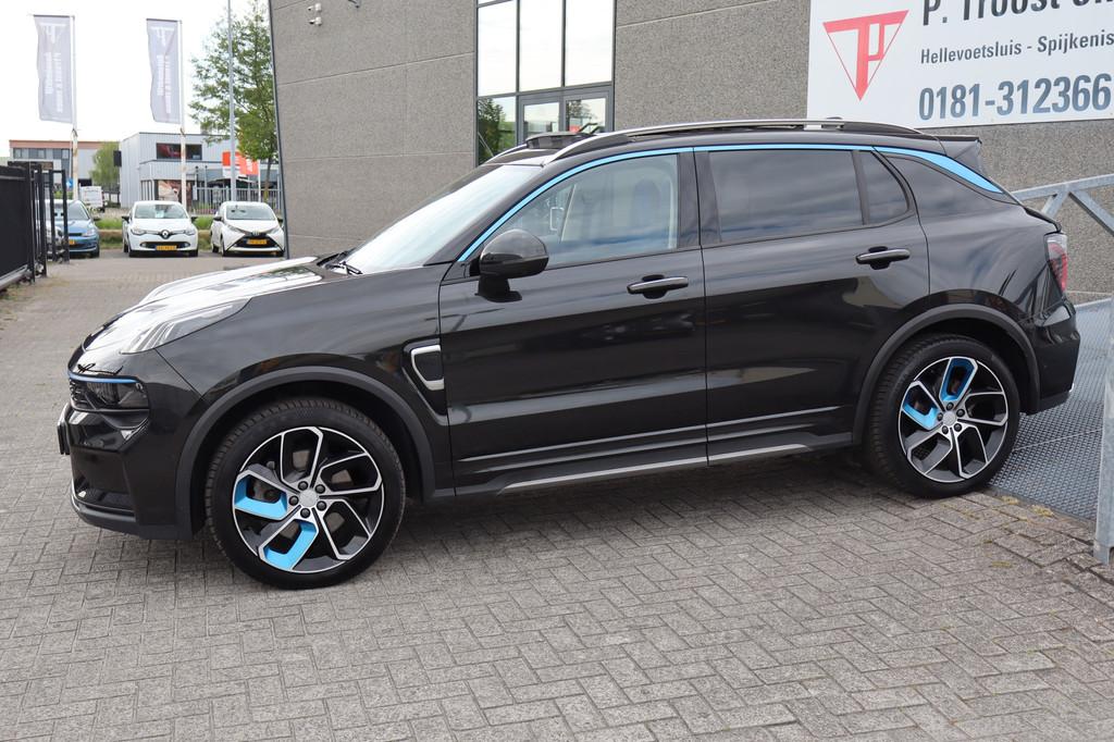 Lynk & Co 01 1.5 Panoramadak/360 Camera/Keyless/Lane assis, Auto's, Lynk & Co, 12 maanden, Stof, Zwart, Plug-in hybride