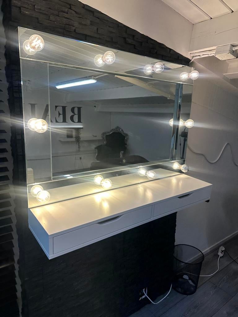 Make-up spiegel met verlichting, Ophalen, Gebruikt, 100 tot 125 cm, Minder dan 100 cm
