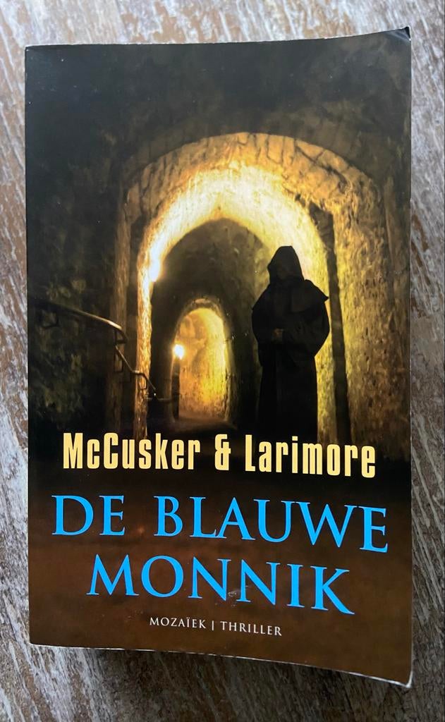 De blauwe monnik, Ophalen, Gelezen, Wereld overig