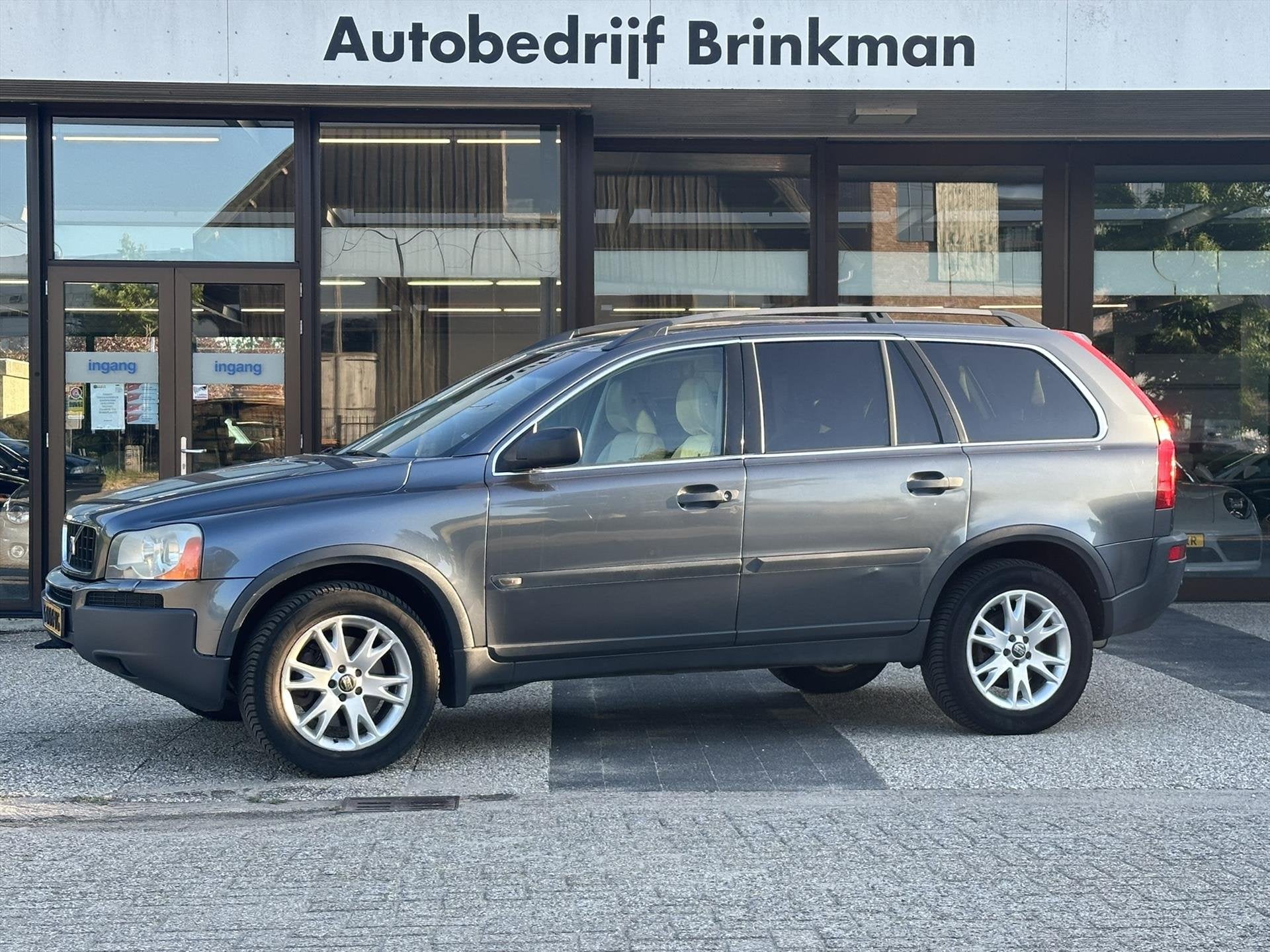Volvo XC90 2.5 T GEARTRONIC, Auto's, Gebruikt, 7 stoelen, 2521 cc, Bedrijf