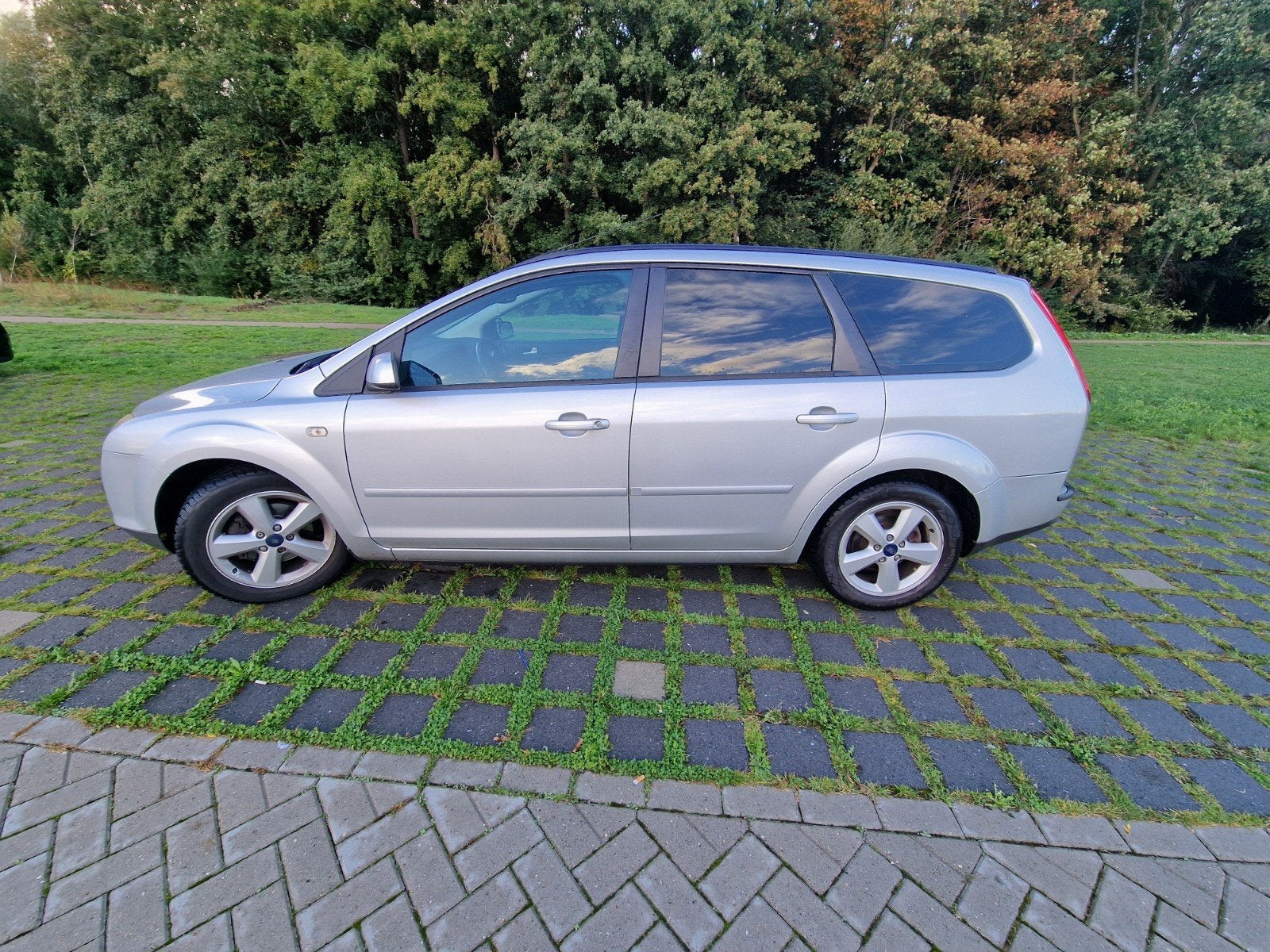Ford Focus 1.8 92KW Wagon 2008 Grijs, Auto's, 125 pk, 4 cilinders, Handgeschakeld, Particulier