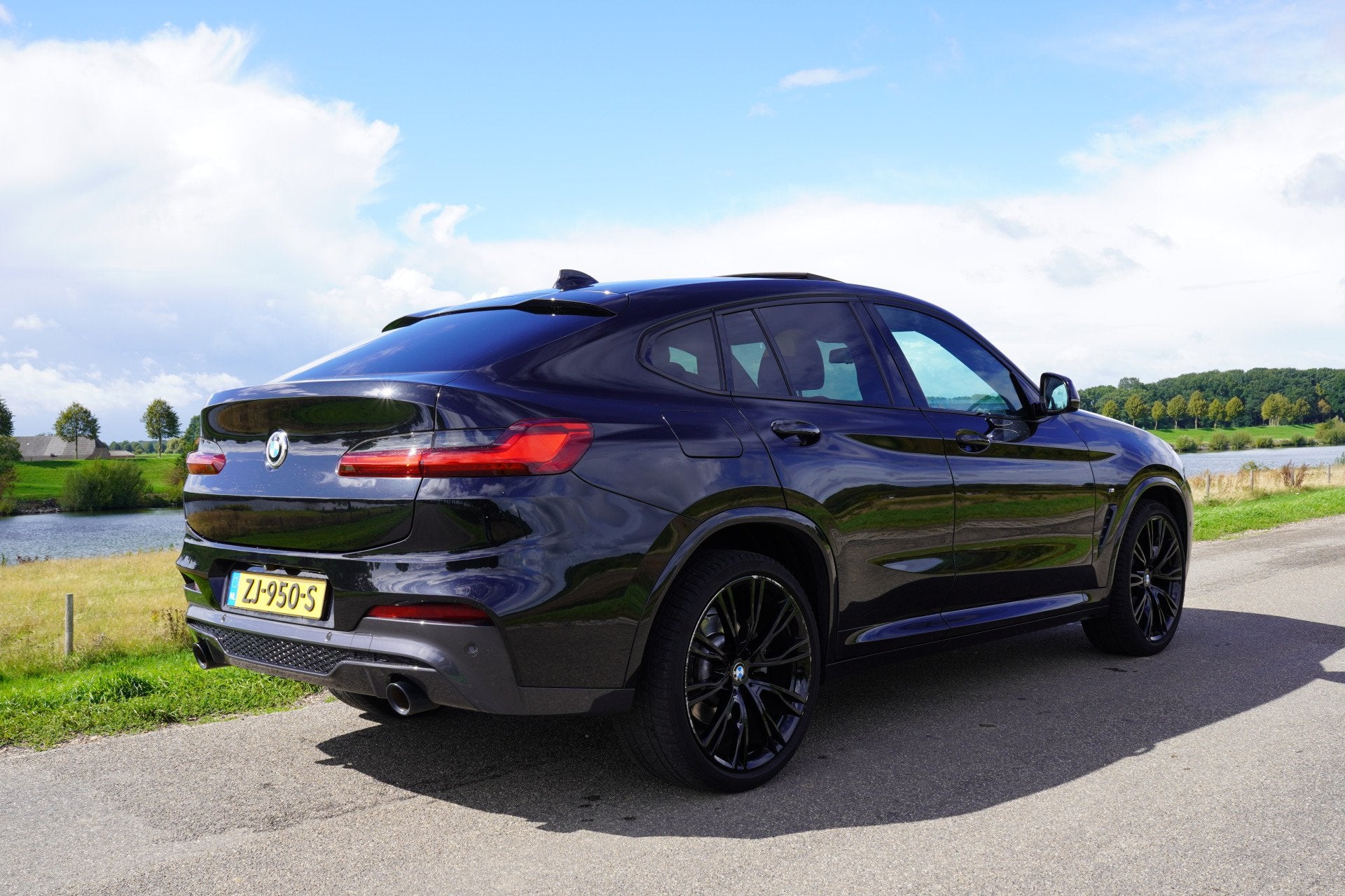 BMW X4 xDrive20i High Executive M-Sport / Panoramadak / Stoe, Automaat, Gebruikt, 4 cilinders, 2000 kg