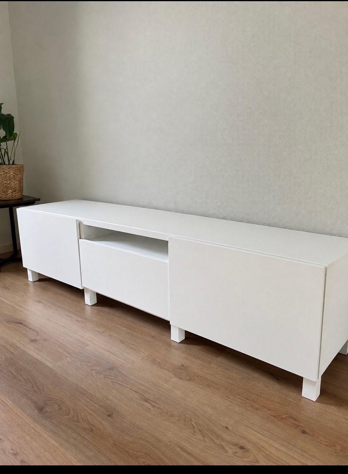Strak wit tv-meubel met opbergruimte, Ophalen, Gebruikt, 150 tot 200 cm, Minder dan 100 cm
