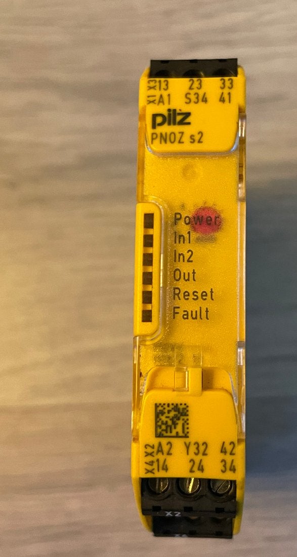 Pilz PNOZ S2 Veiligheidsrelais 24VDC 3n/o 1n/c new, Ophalen of Verzenden