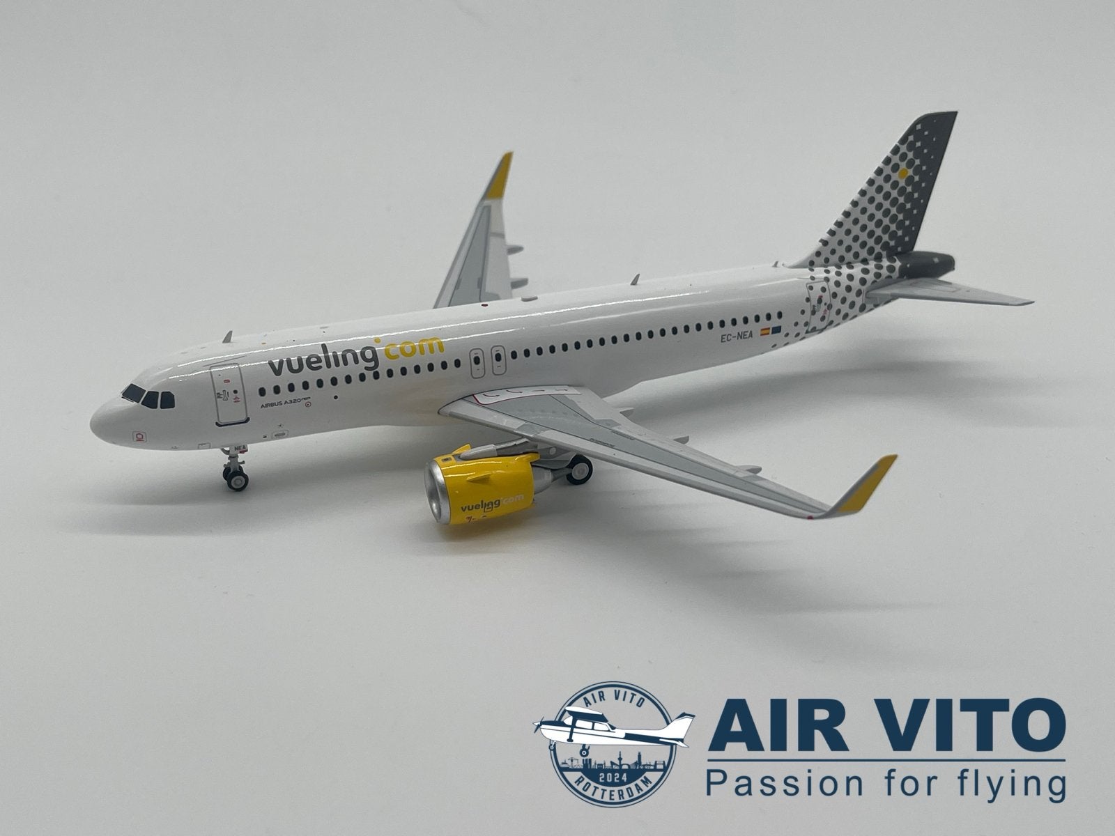 Airbus A320neo Vueling EC-NEA - Inflight 200 (1:200), Schaalmodel, 2992 jb, Ophalen of Verzenden, Operations@airvito.com