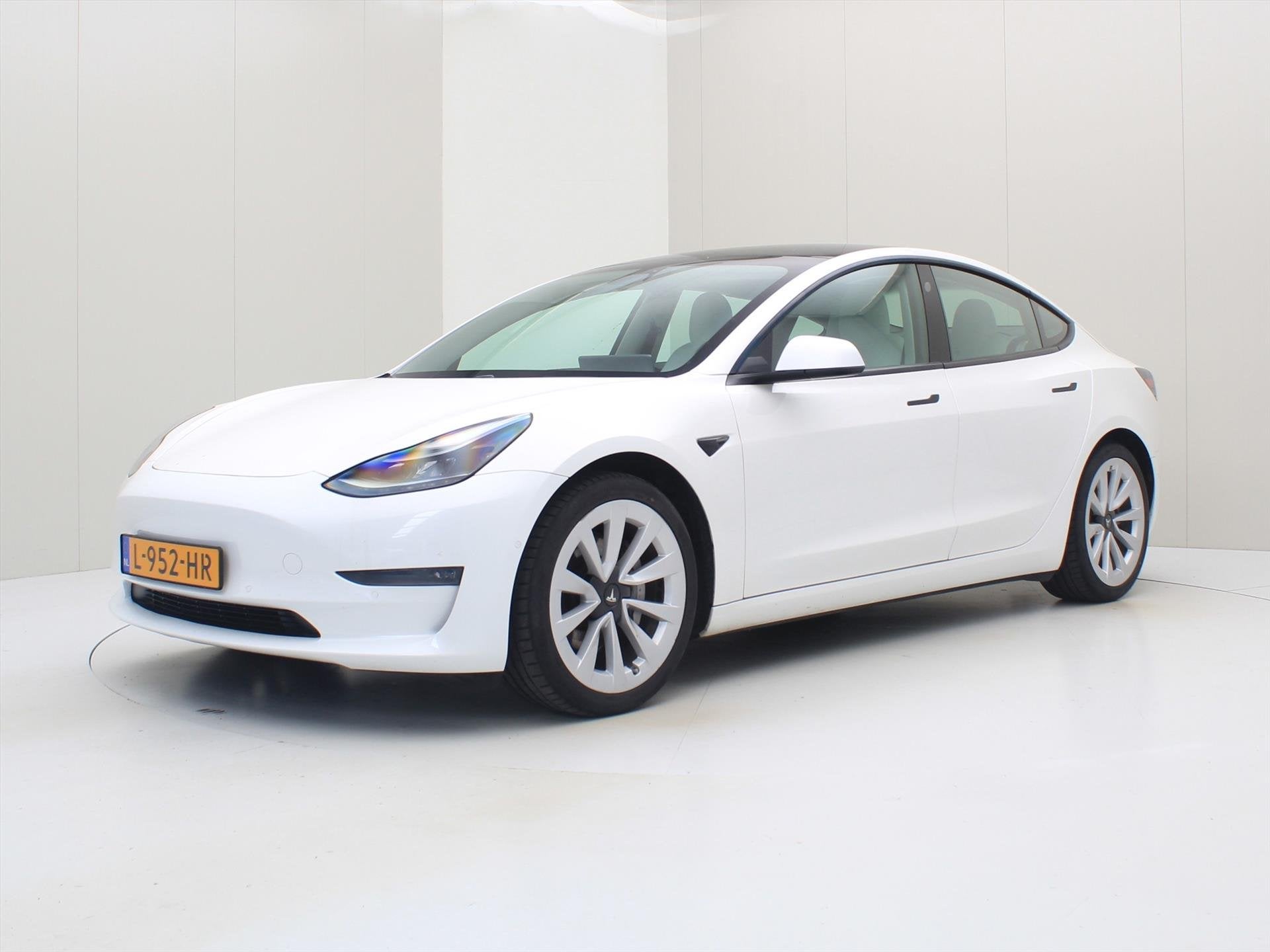 Tesla Model 3 Standard RWD Plus FACELIFT 89% SoH [ WIT LEDER, Automaat, Gebruikt, Wit, Origineel Nederlands