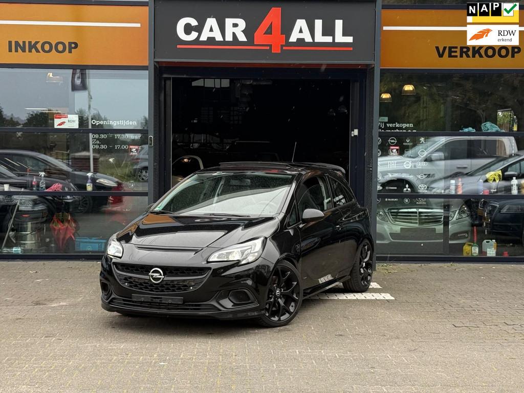 Opel Corsa 1.6 Turbo OPC PANO/RECARO/KW3/STUURVRM/STLVRM/PDC, Auto's, 1203 kg, Gebruikt, Zwart, 4 cilinders