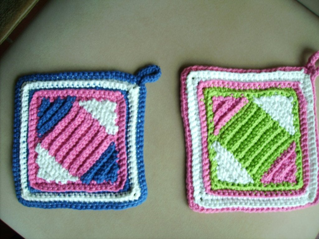 pannelappen 2 stuks , retro haakwerk, Handgemaakt, Pannenlap of onderzetter, Katoen, Nieuw