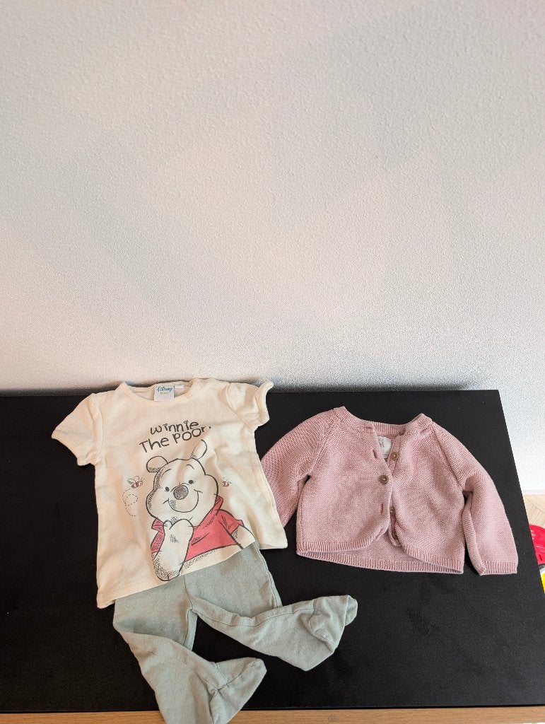 Schattige baby kledingset / pakket maat 62 (Disney & C&A), Gebruikt, C&A, Ophalen of Verzenden, Truitje of Vestje