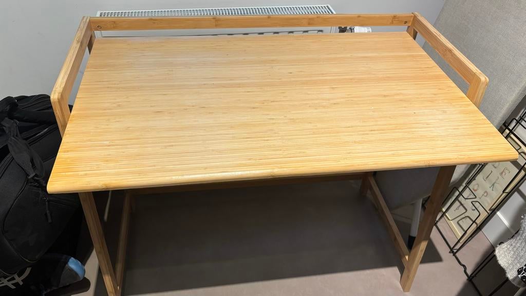 Bamboe bureau - Compact en stijlvol (95x59x72 cm), Huis en Inrichting, Bureaus, Ophalen, Gebruikt, Hout, Computerbureau