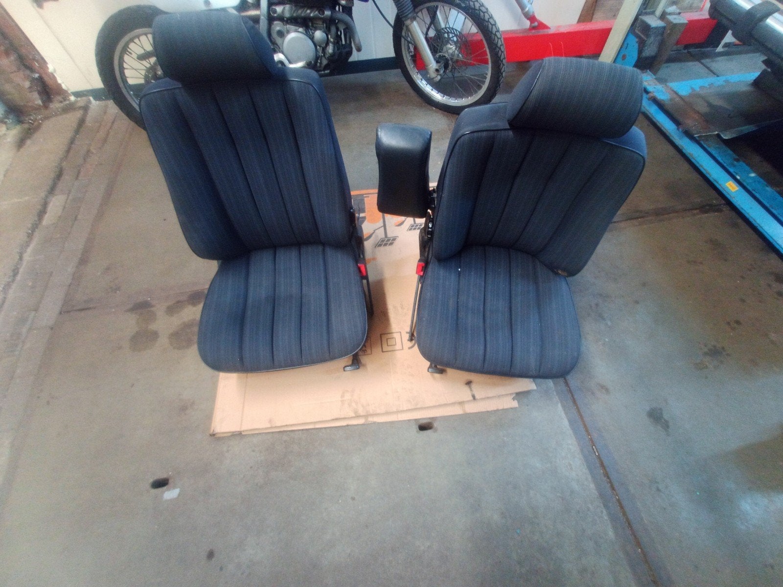 Mercedes S124 stoelen en achterbank, Auto-onderdelen, Ophalen, Nieuw