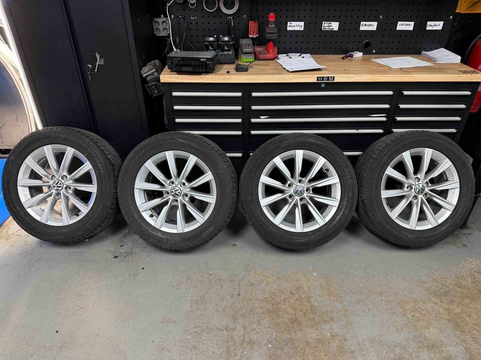 17 inch velgenset Volkswagen Tiguan  5x112. Zomerbanden, Auto-onderdelen, Banden en Velgen, Ophalen, Gebruikt, Banden en Velgen