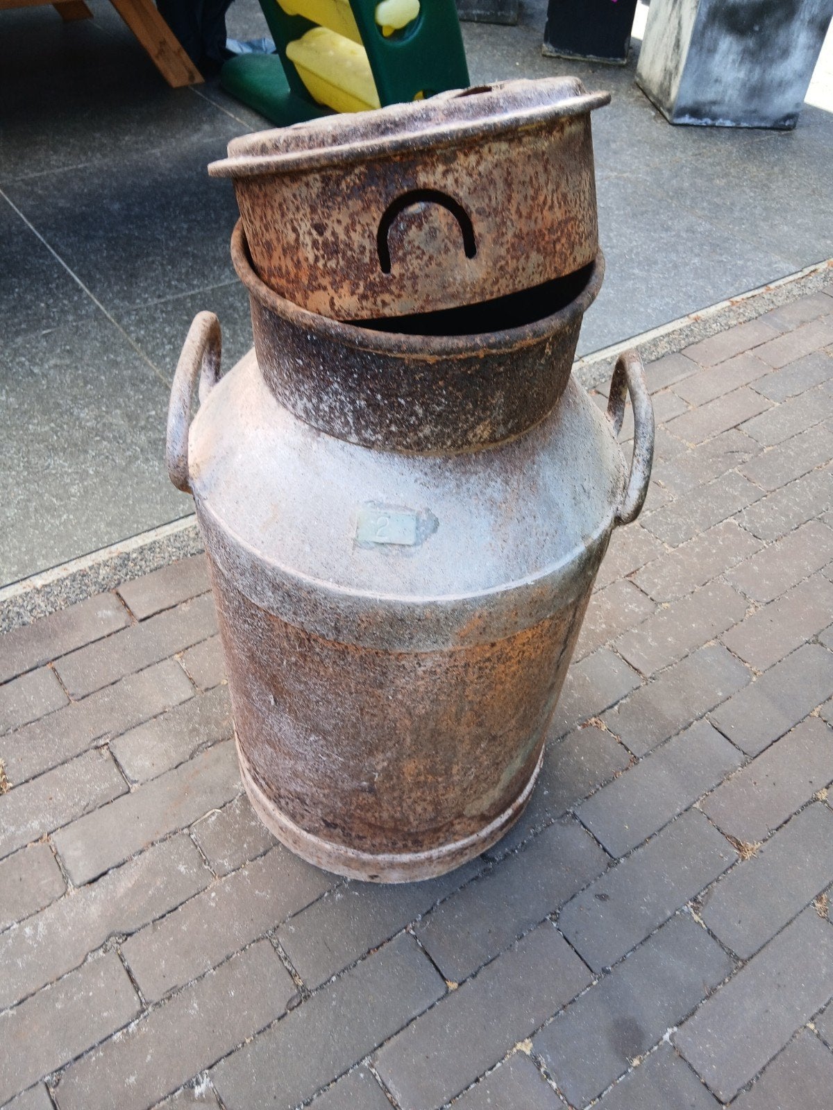 Oude roestige melkbus - Decoratief item, Ophalen of Verzenden