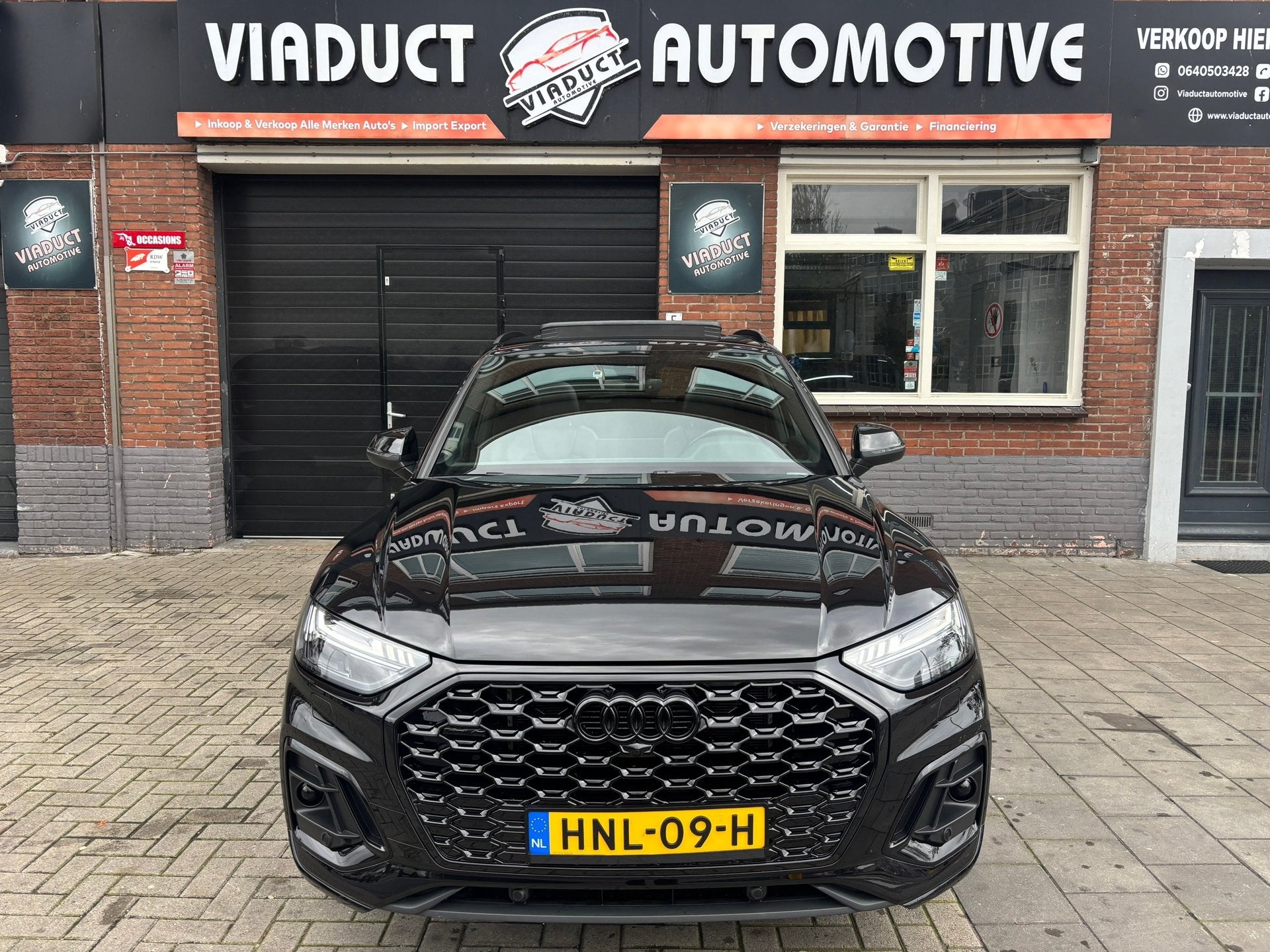 Audi Q5 Sportback 55 TFSI e S edition Pano Luchtvering, Auto's, Automaat, Dealer onderhouden, 4 cilinders, Zwart