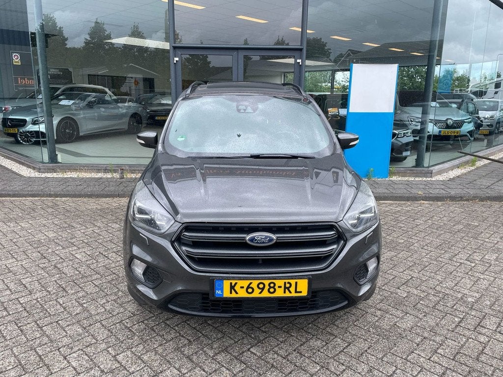 Ford Kuga 1.5 EcoBoost Vignale pano dak, Auto's, Ford, Automaat, 4 cilinders, Automatische klimaatregeling, Bedrijf