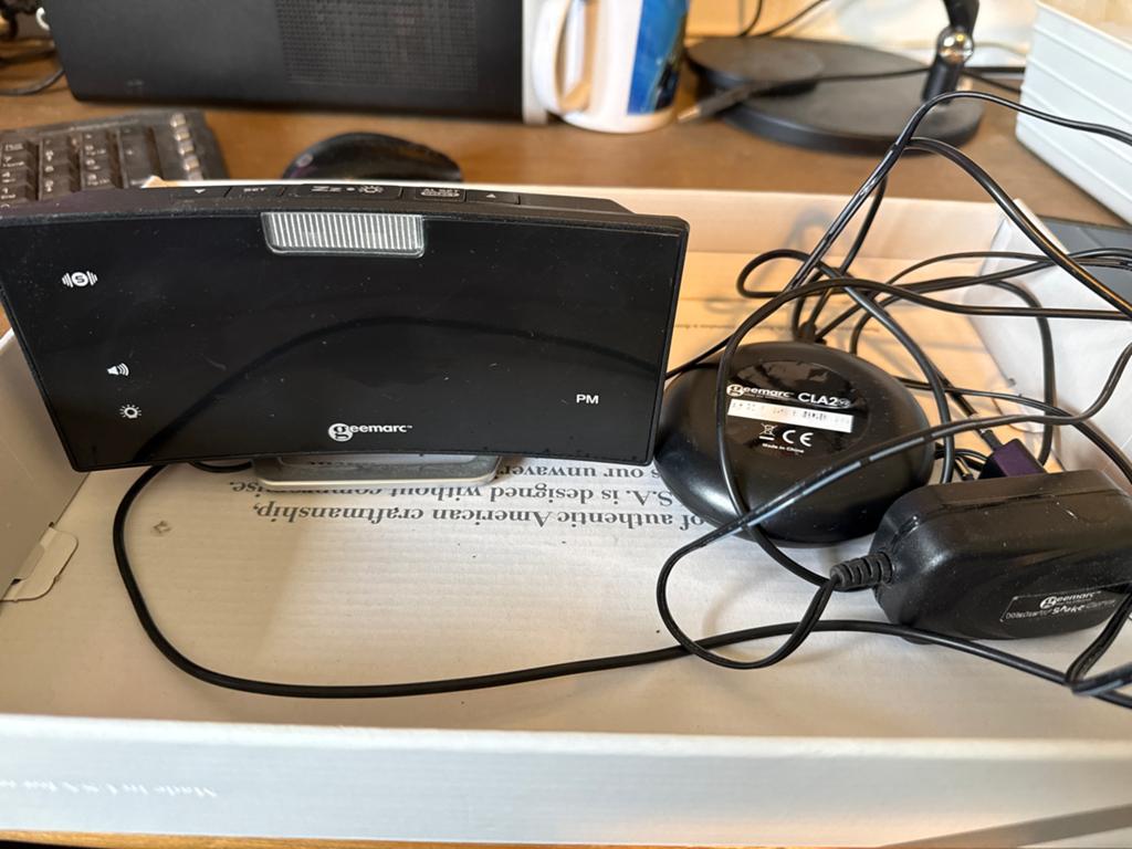Geemarc CLA2 V2 Wekker met trilfunctie, Diversen, Ophalen of Verzenden, Gebruikt